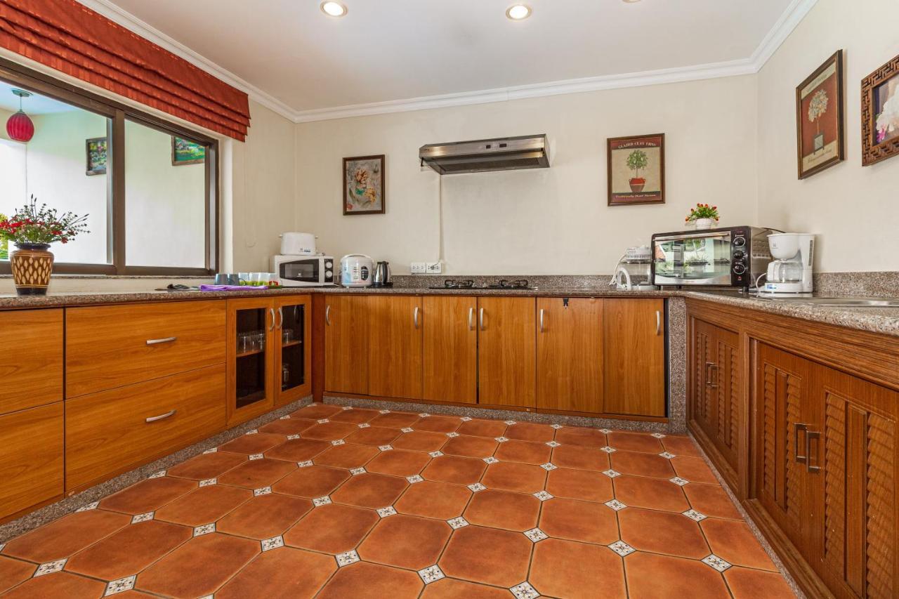 Viewbor Villa - Pattaya Holiday House Walking Street 4 Bedrooms Esterno foto